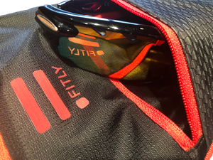 FITLY Run Hydro Running Pack Sub 90 front pocket sunglass