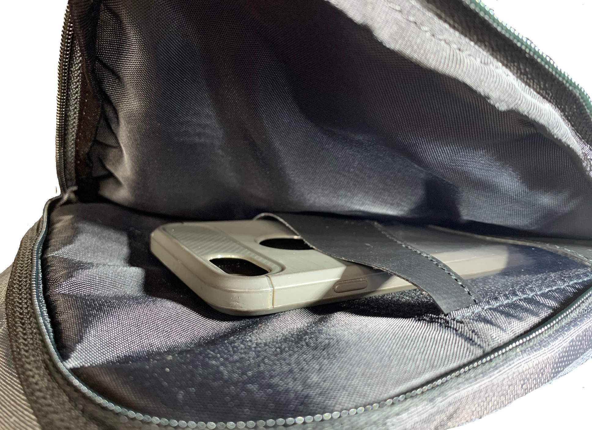 Fitly run Hydro Running Pack phone pocket